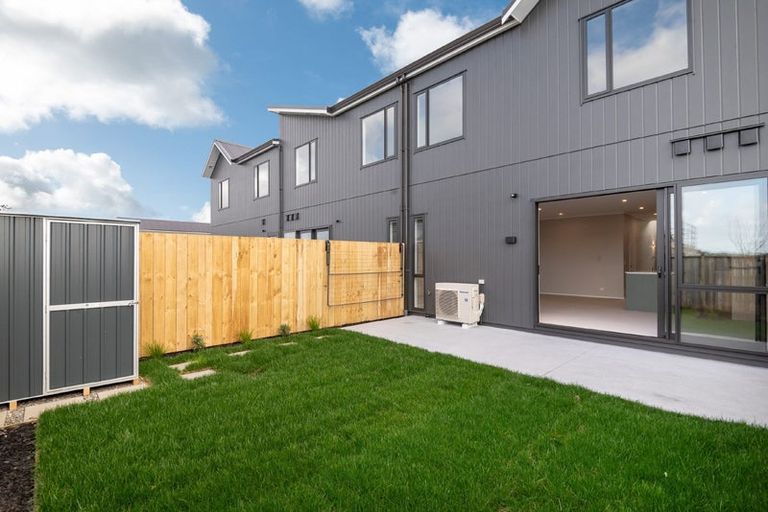 Photo of property in 94 Symes Drive, Red Beach, 0932