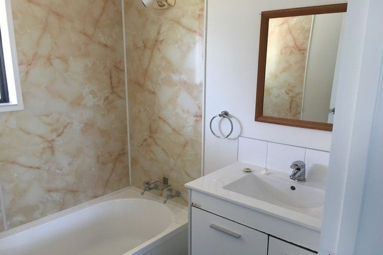 Photo of property in 33a Hartford Avenue, Papamoa Beach, Papamoa, 3118