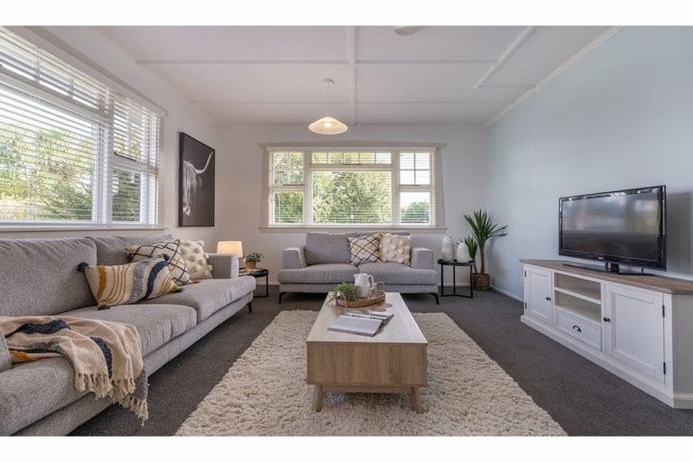 Photo of property in 7 Clouston Street, Saint Martins, Christchurch, 8022