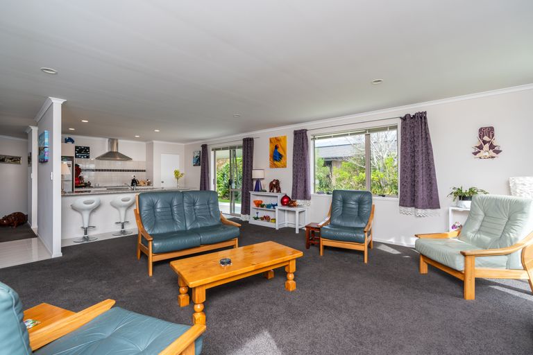 Photo of property in 17 Kedge Drive, Mangawhai, 0505