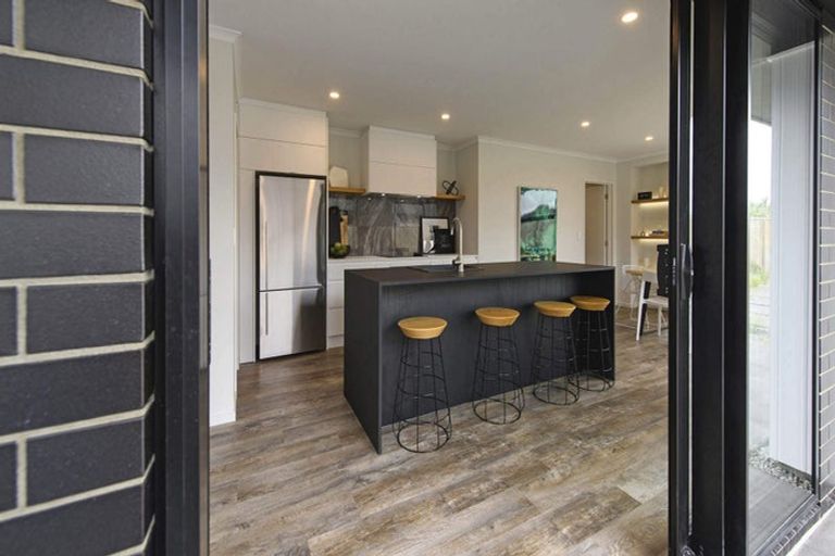 Photo of property in 4 Wheriko Avenue, Glenbrook, 2681