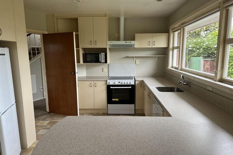 Photo of property in 25 Oakfield Street, Burnside, Christchurch, 8053