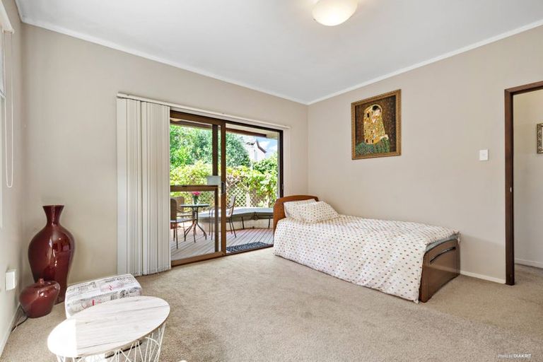 Photo of property in 1/67 Seaview Road, Castor Bay, Auckland, 0620