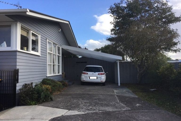 Photo of property in 323 Pakuranga Road, Pakuranga Heights, Auckland, 2010