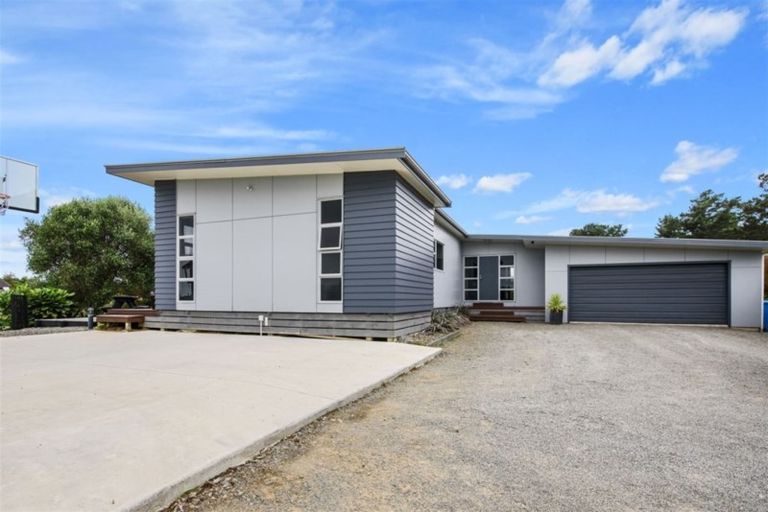 Photo of property in 34 Western Rise, Ohau, Levin, 5570