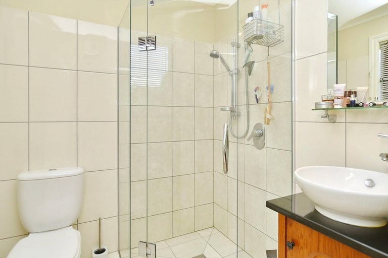 Photo of property in 77 Watsons Road, Harewood, Christchurch, 8051