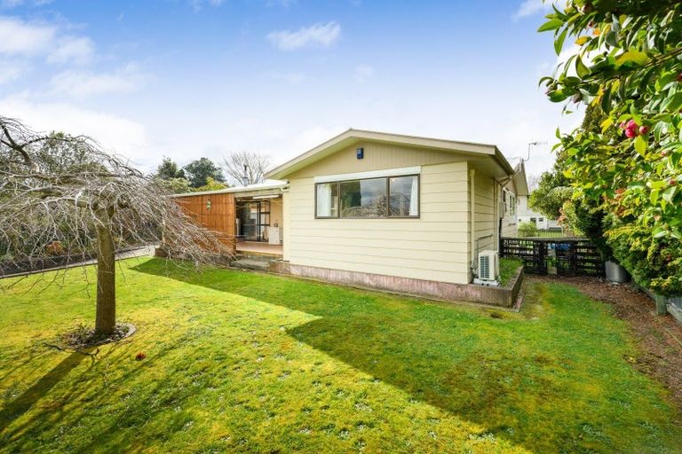 Photo of property in 8 Craven Court, Ashhurst, 4810