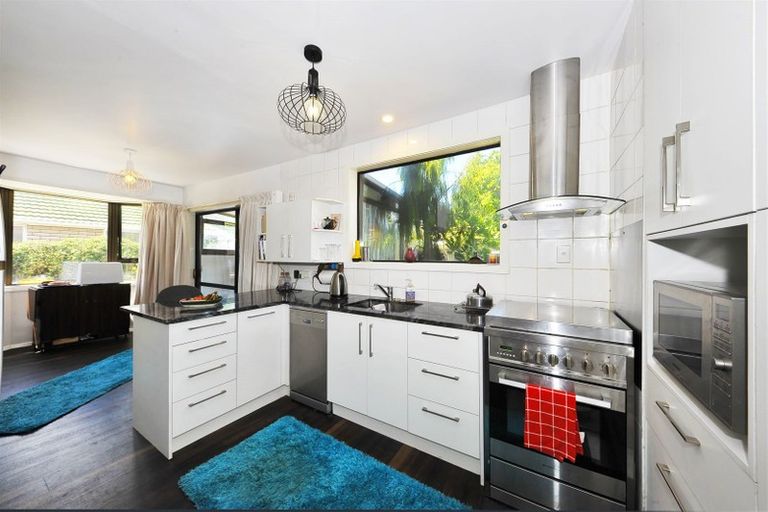 Photo of property in 11 Penelope Place, Casebrook, Christchurch, 8051