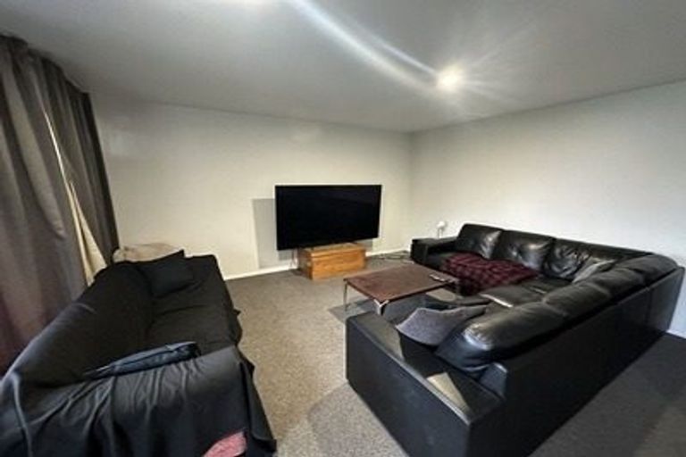 Photo of property in 10b Cameron Place, Fernhill, Queenstown, 9300