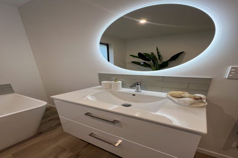 Photo of property in 61 Hilton Drive, Amberley, 7410