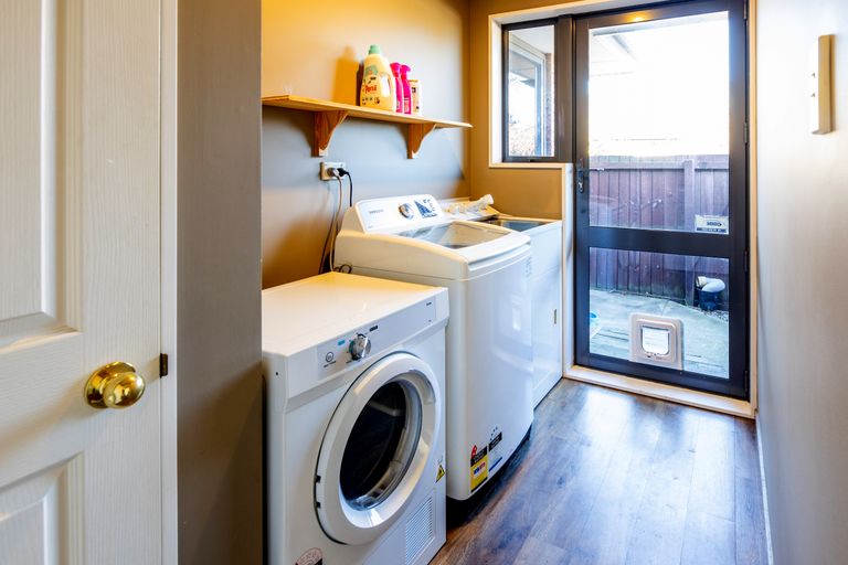 Photo of property in 18 Durrell Way, Rolleston, 7614