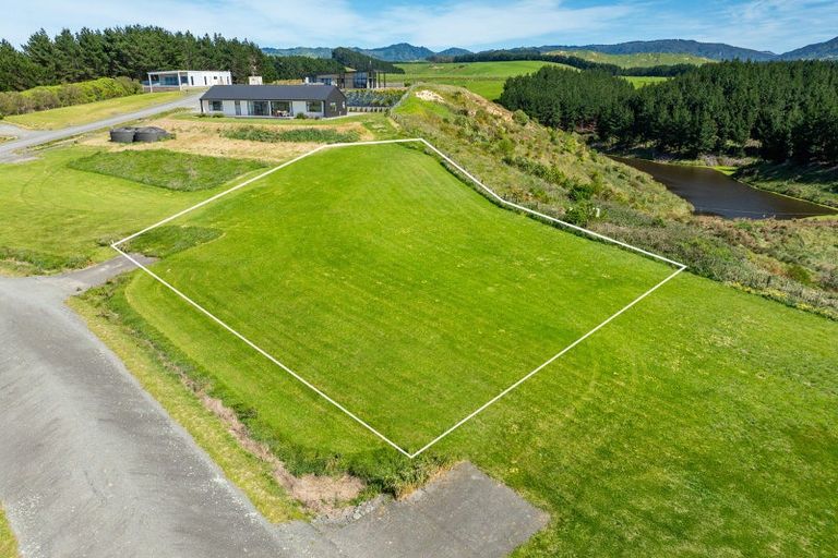 Photo of property in 42 Tama Road, Riversdale Beach, Masterton, 5872
