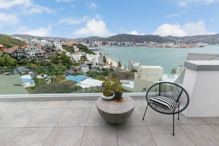 Photo of property in Alto Apartments, 4a/22 Telford Terrace, Oriental Bay, Wellington, 6011