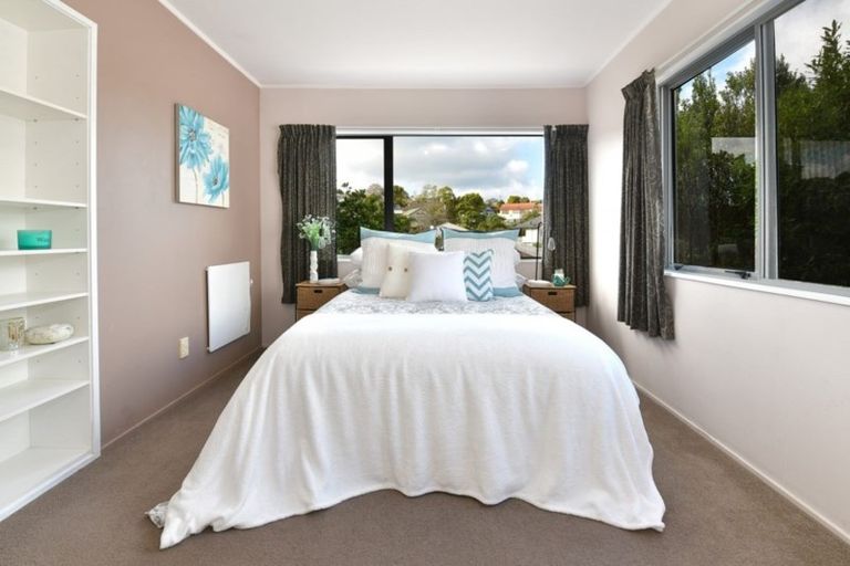 Photo of property in 3 Logan Lane, Stanmore Bay, Whangaparaoa, 0932