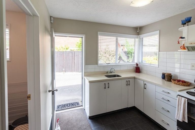Photo of property in 1/16 Peverel Street, Riccarton, Christchurch, 8011