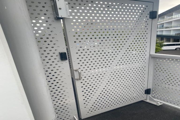 Photo of property in 210/17 Link Crescent, Stanmore Bay, Whangaparaoa, 0932