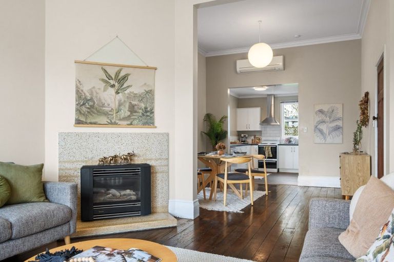 Photo of property in 295 Aberdeen Road, Gisborne, 4010