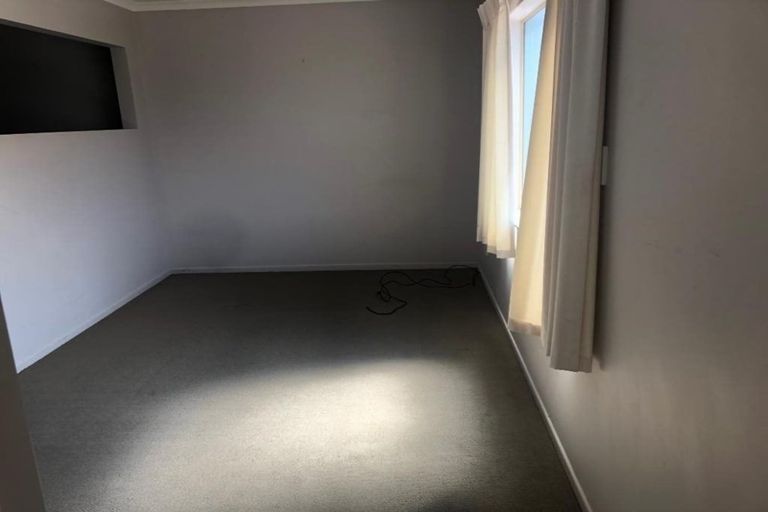 Photo of property in 13 Bushpark Place, Flat Bush, Auckland, 2016