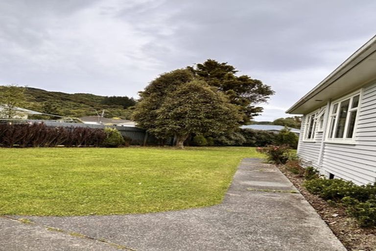 Photo of property in 85 Westminster Road, Wainuiomata, Lower Hutt, 5014