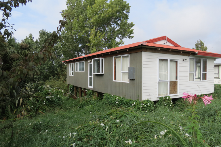 Photo of property in 27-35 Cambridge Street, Kensington, Timaru, 7910