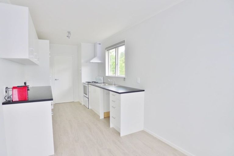 Photo of property in 63 Rehia Road, Massey, Auckland, 0614