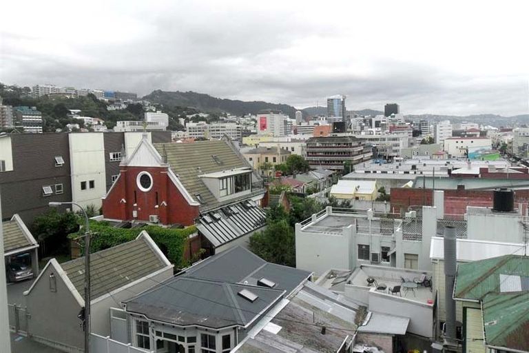 Photo of property in Qba Apartments, 3f/51 Webb Street, Mount Cook, Wellington, 6011
