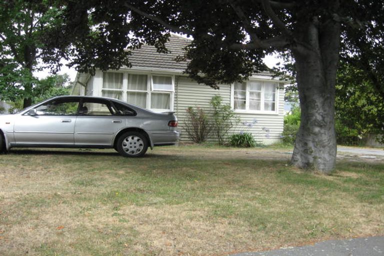 Photo of property in 23 Roche Avenue, Upper Riccarton, Christchurch, 8041