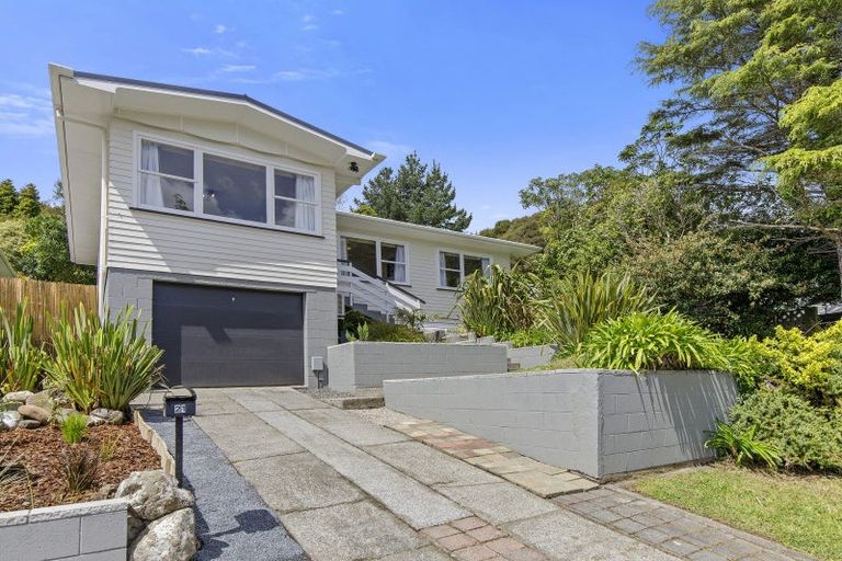 Photo of property in 21 Holland Street, Wainuiomata, Lower Hutt, 5014