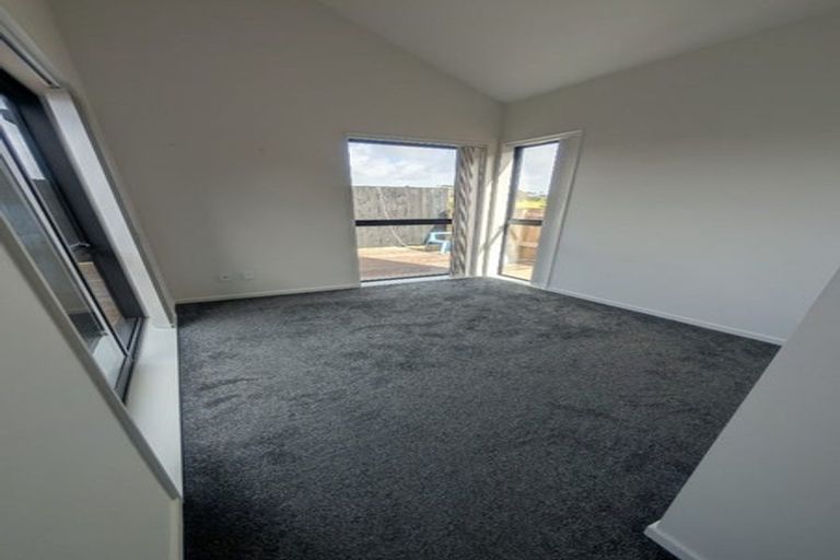 Photo of property in 57 Biokovo Street, Massey, Auckland, 0614