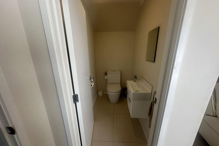 Photo of property in 5 Ashington Road, Silverstream, Upper Hutt, 5019
