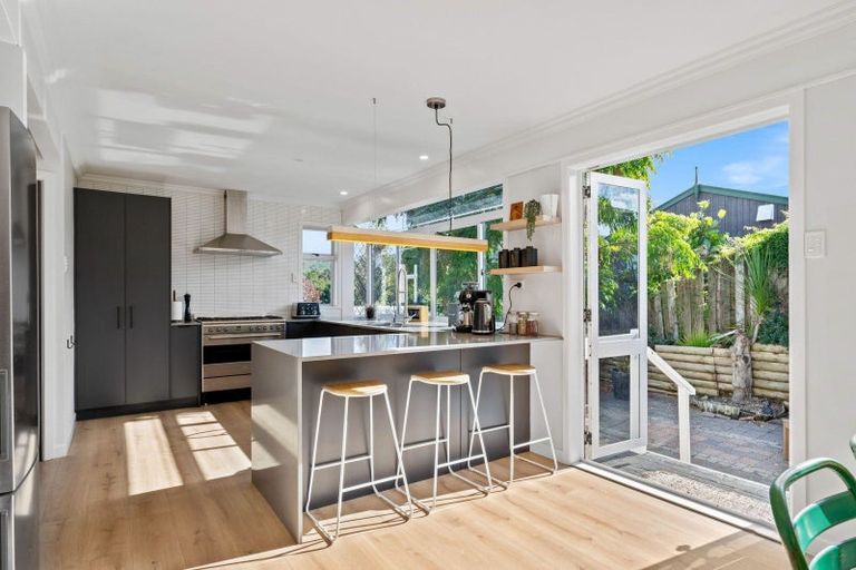 Photo of property in 6 Jessie Street, Parahaki, Whangarei, 0112