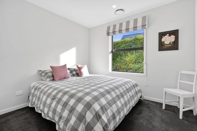 Photo of property in 72 Infinity Drive, Wanaka, 9305