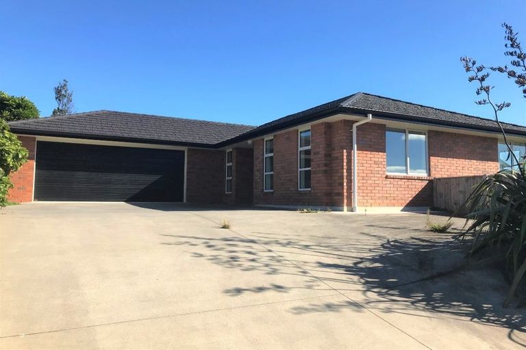 Photo of property in 77 Karamea Street, Whalers Gate, New Plymouth, 4310