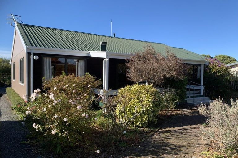 Photo of property in 3 Oxford Street, Marton, 4710