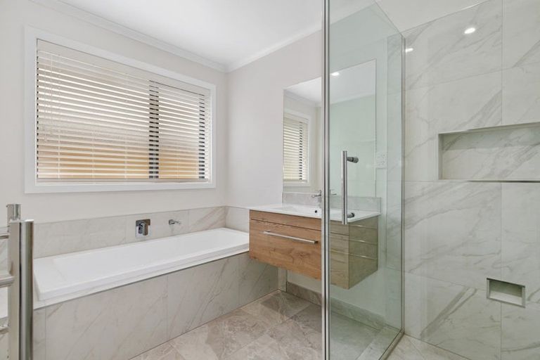 Photo of property in 38 Murray Ward Drive, Te Kauwhata, 3710