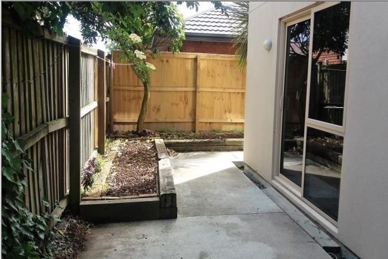 Photo of property in 2/73 Grafton Street, Waltham, Christchurch, 8011