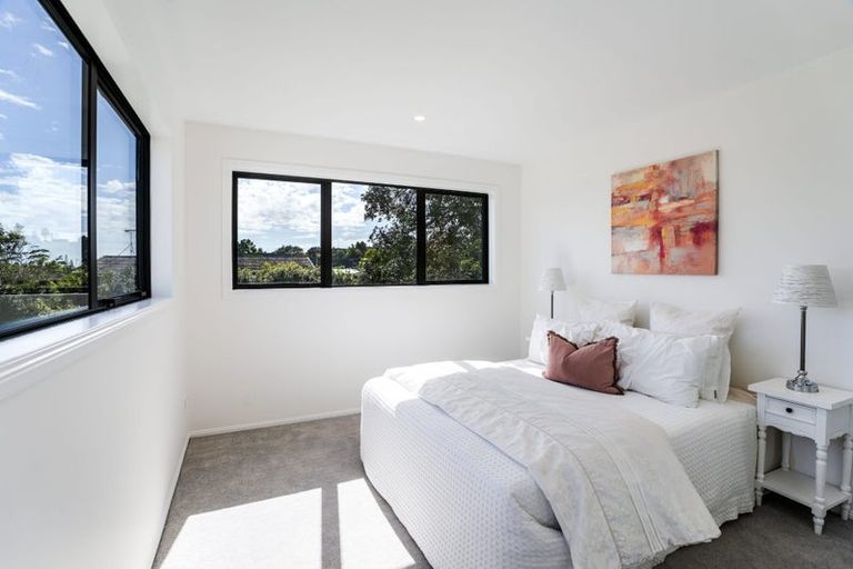 Photo of property in 21a Glenvar Road, Torbay, Auckland, 0630