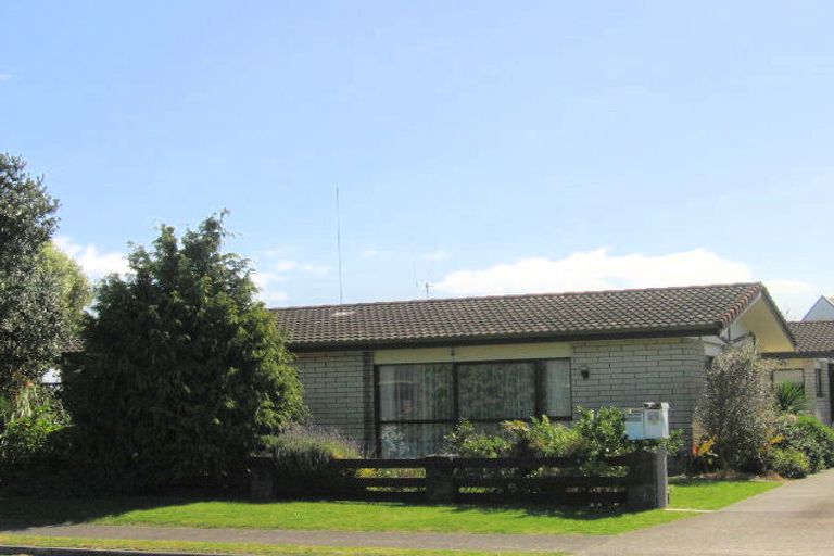 Photo of property in 15 Seaspray Drive, Mount Maunganui, 3116