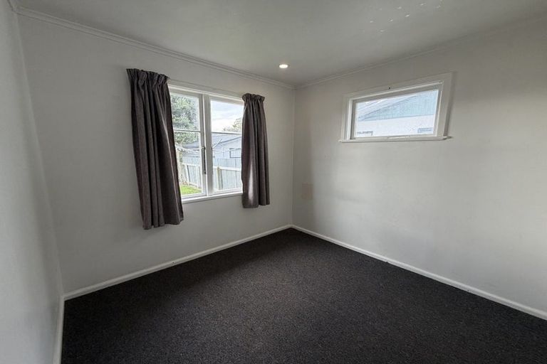 Photo of property in 42 Oldham Avenue, Onekawa, Napier, 4110