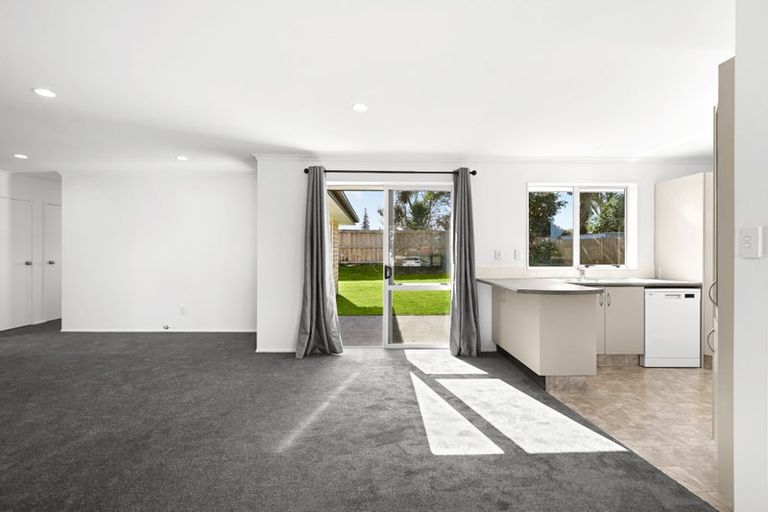 Photo of property in 11 Chancery Close, Hamilton East, Hamilton, 3216