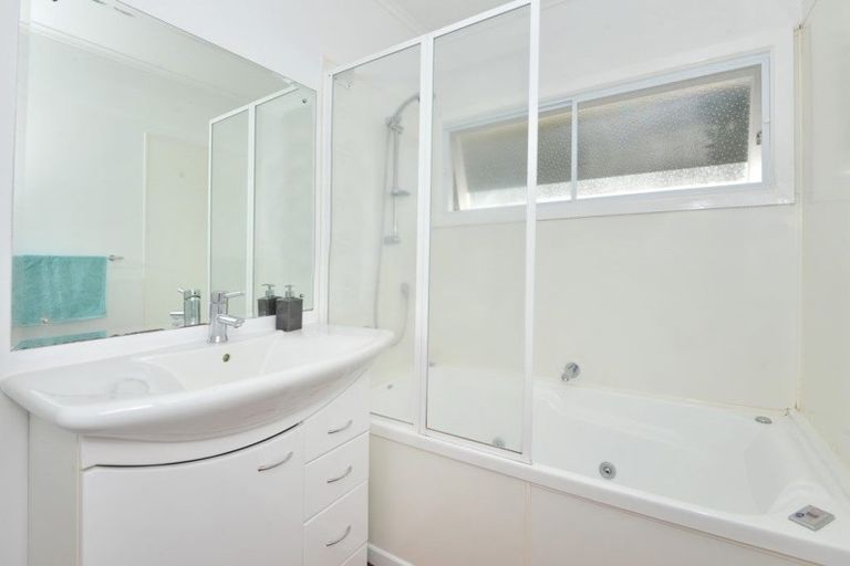 Photo of property in 3 Mcmillan Avenue, Te Kamo, Whangarei, 0112