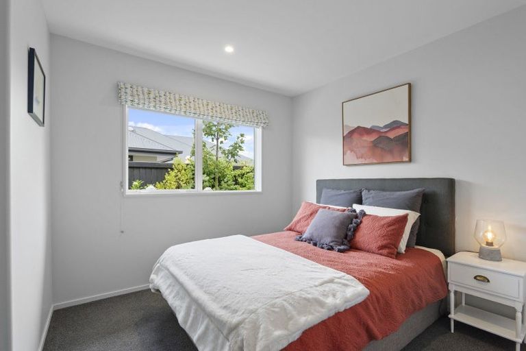 Photo of property in 1 Blade Mews, Prebbleton, 7604