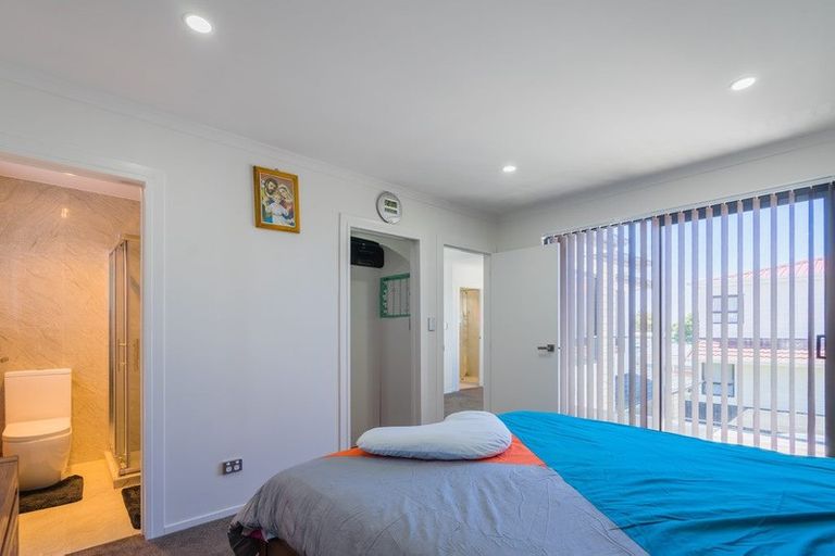 Photo of property in 501c Massey Road, Mangere, Auckland, 2022