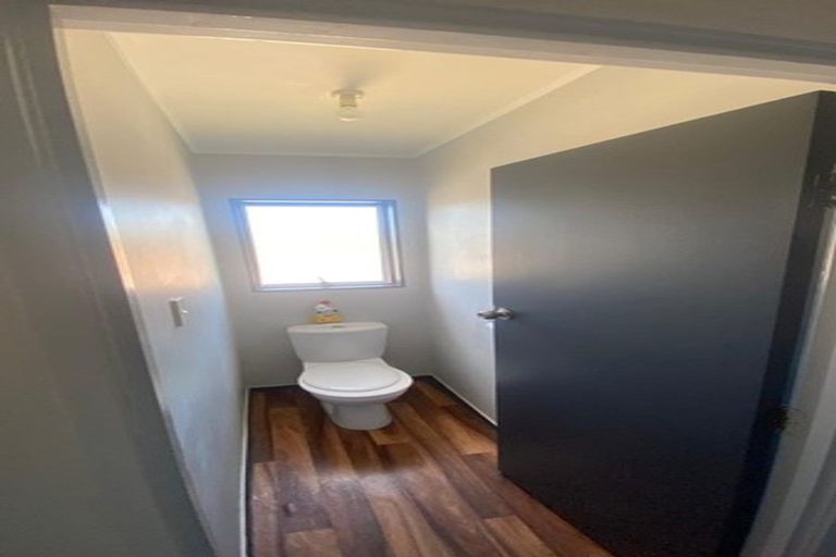 Photo of property in 198 Solar Road, Glen Eden, Auckland, 0602