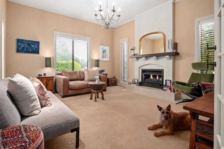 Photo of property in 35 The Esplanade, Huntington, Hamilton, 3210