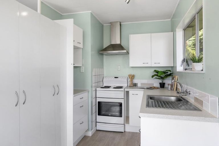 Photo of property in 30f1 Arapiko Street, Johnsonville, Wellington, 6037