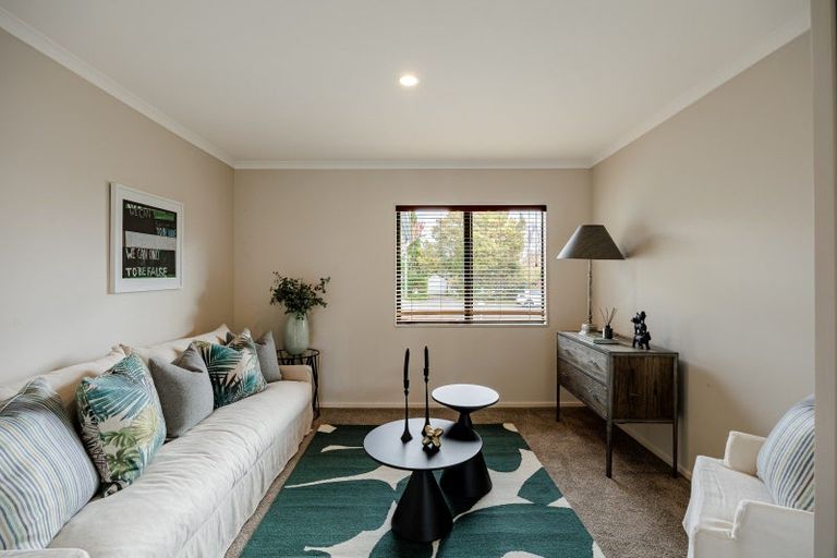 Photo of property in 28 Arataki Road, Havelock North, 4130