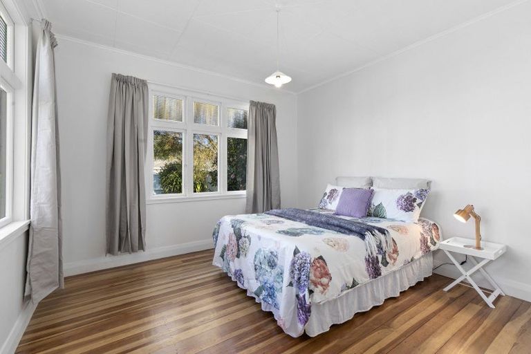 Photo of property in 18 Miro Street, Trentham, Upper Hutt, 5018