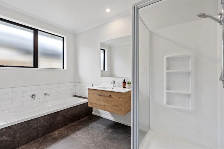 Photo of property in 89 Hills View Drive, Papamoa, 3118