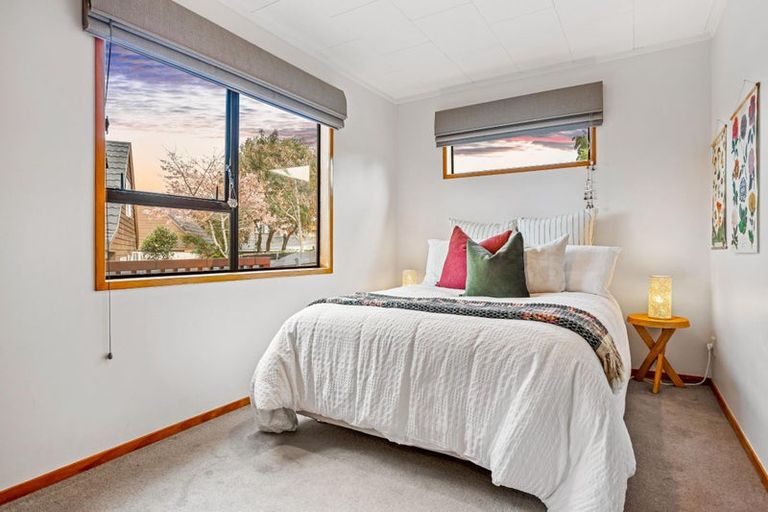 Photo of property in 64 Granville Drive, Massey, Auckland, 0614